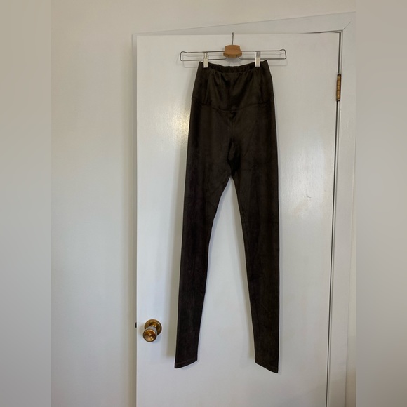 Aritzia Wilfred Free Daria Pant - Suede Legging - Picture 3 of 3